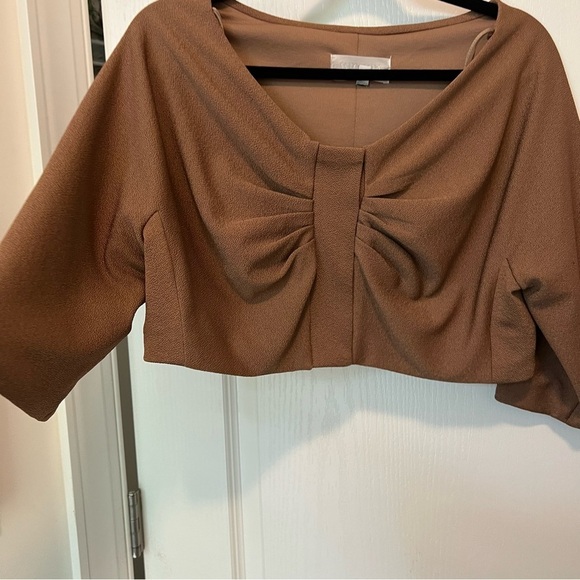 Mignon Brown Cropped Blazer - Picture 6 of 10